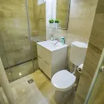 Downtown With Balcony & Optional Garage & Restaurant In The Building Διαμέρισμα Βουδαπέστη