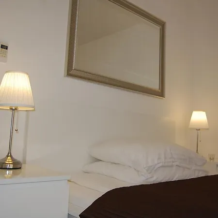 Downtown With Balcony & Optional Garage & Restaurant In The Building Budapeşte