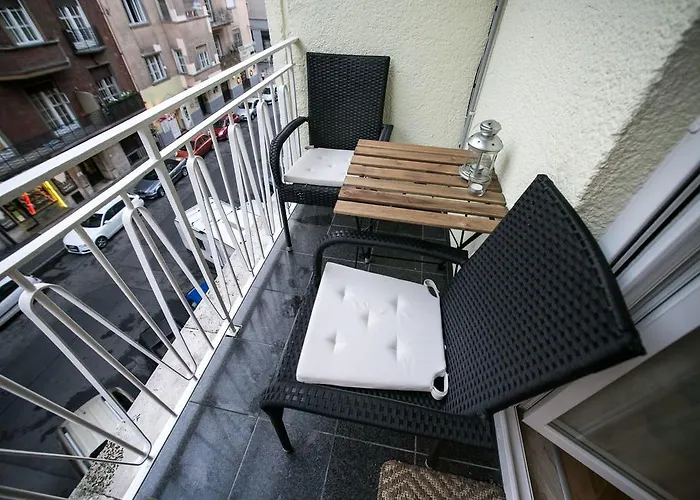 Downtown With Balcony & Optional Garage & Restaurant In The Building Budapesta