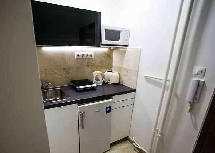 Downtown With Balcony & Optional Garage & Restaurant In The Building * 부다페스트